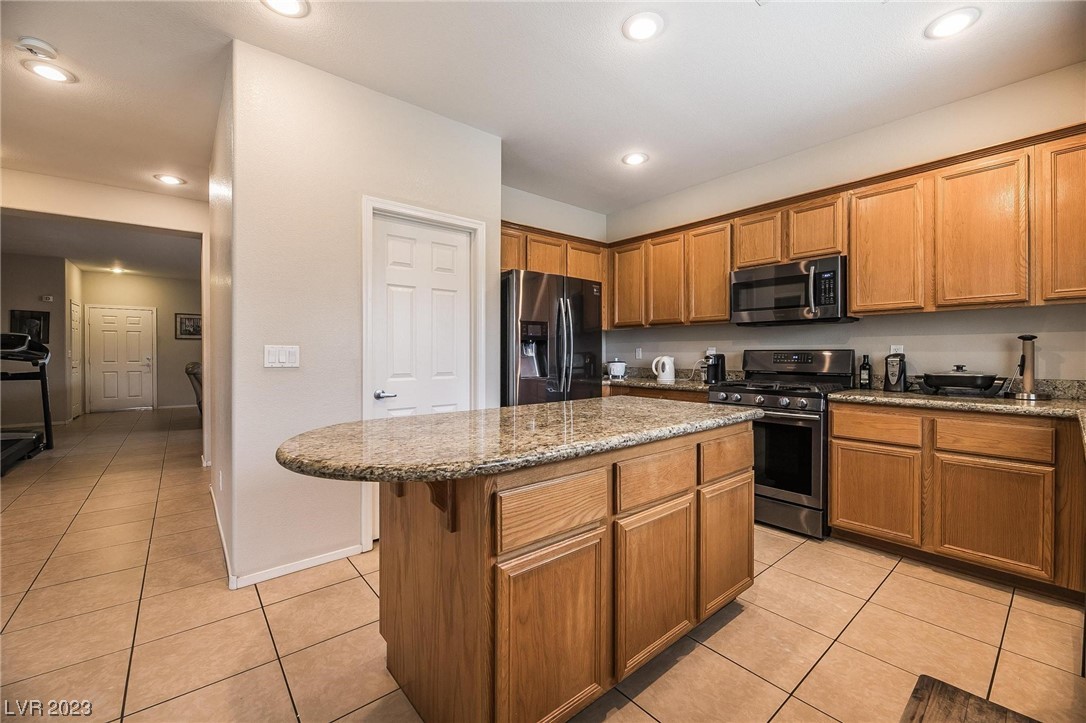 6012 Valley Flower Street