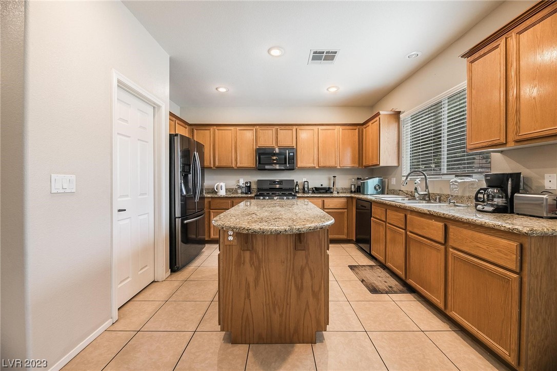 6012 Valley Flower Street