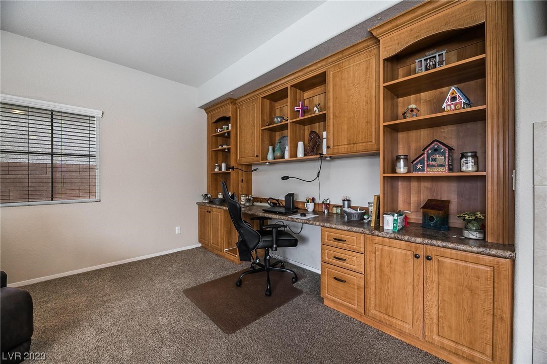 6012 Valley Flower Street