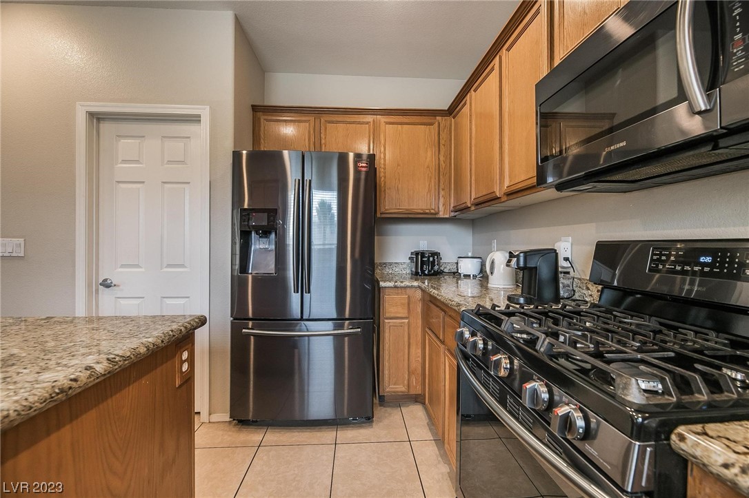 6012 Valley Flower Street