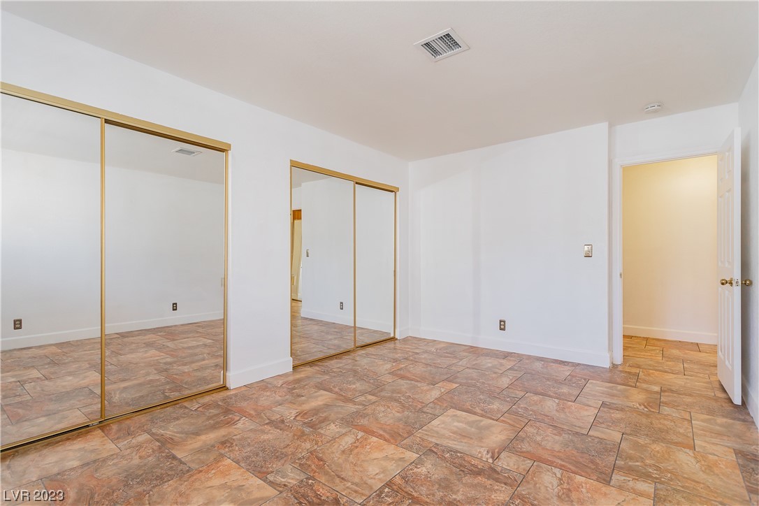 3209 Robin Circle