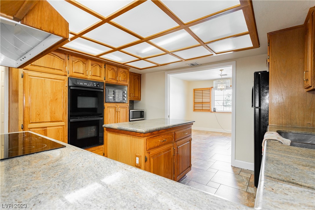 3209 Robin Circle