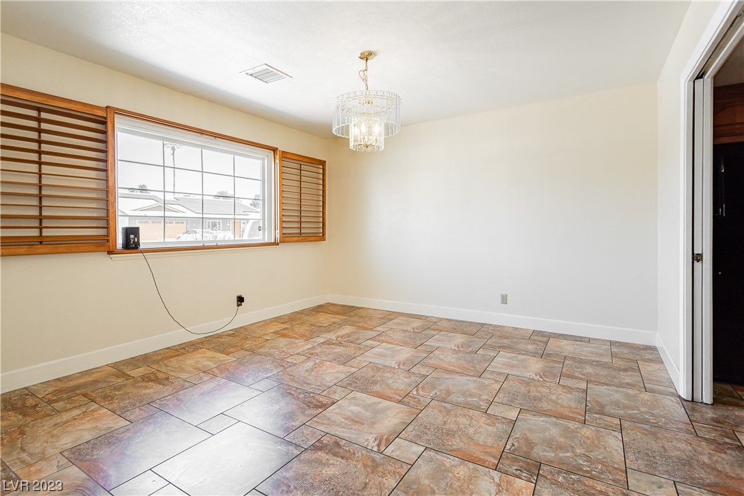 3209 Robin Circle