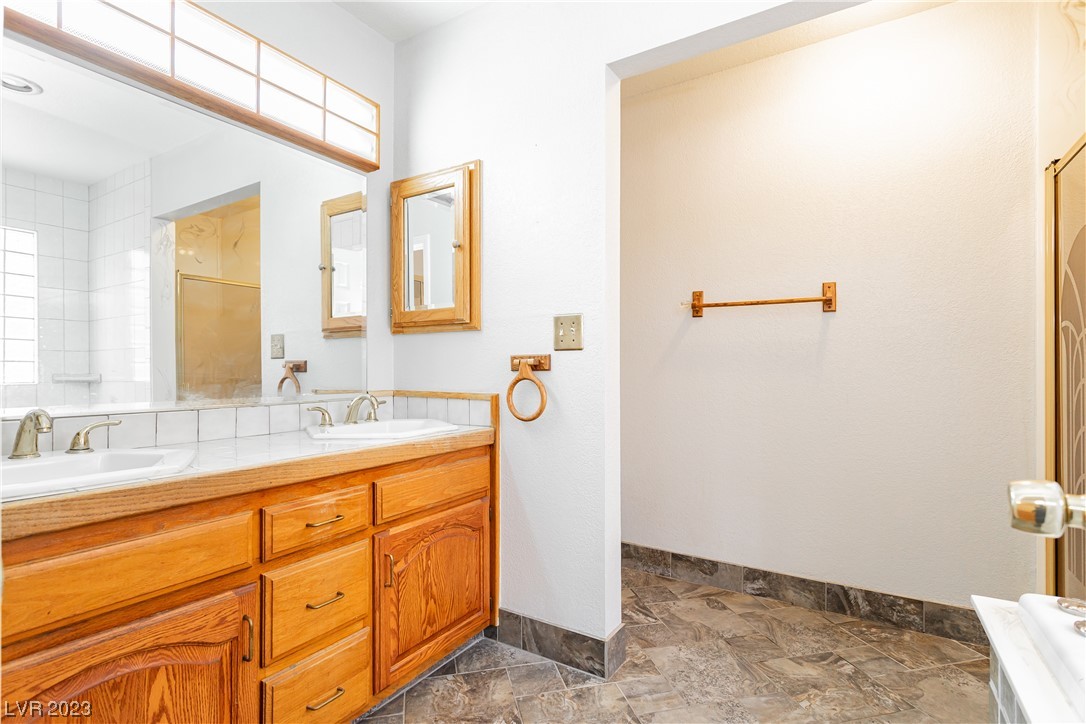 3209 Robin Circle