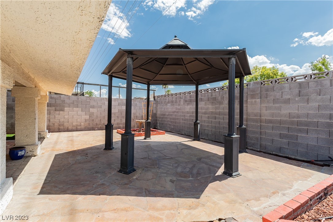 3209 Robin Circle