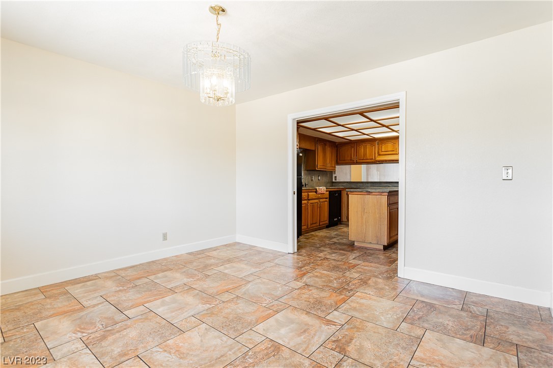 3209 Robin Circle
