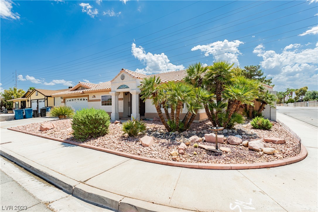 3209 Robin Circle
