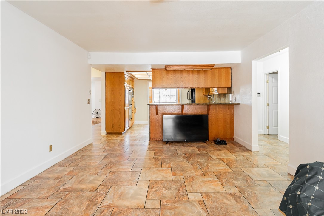 3209 Robin Circle