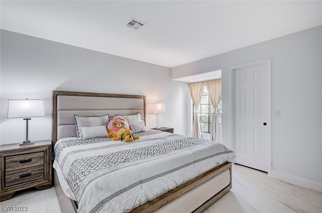 2645 Pershing Circle