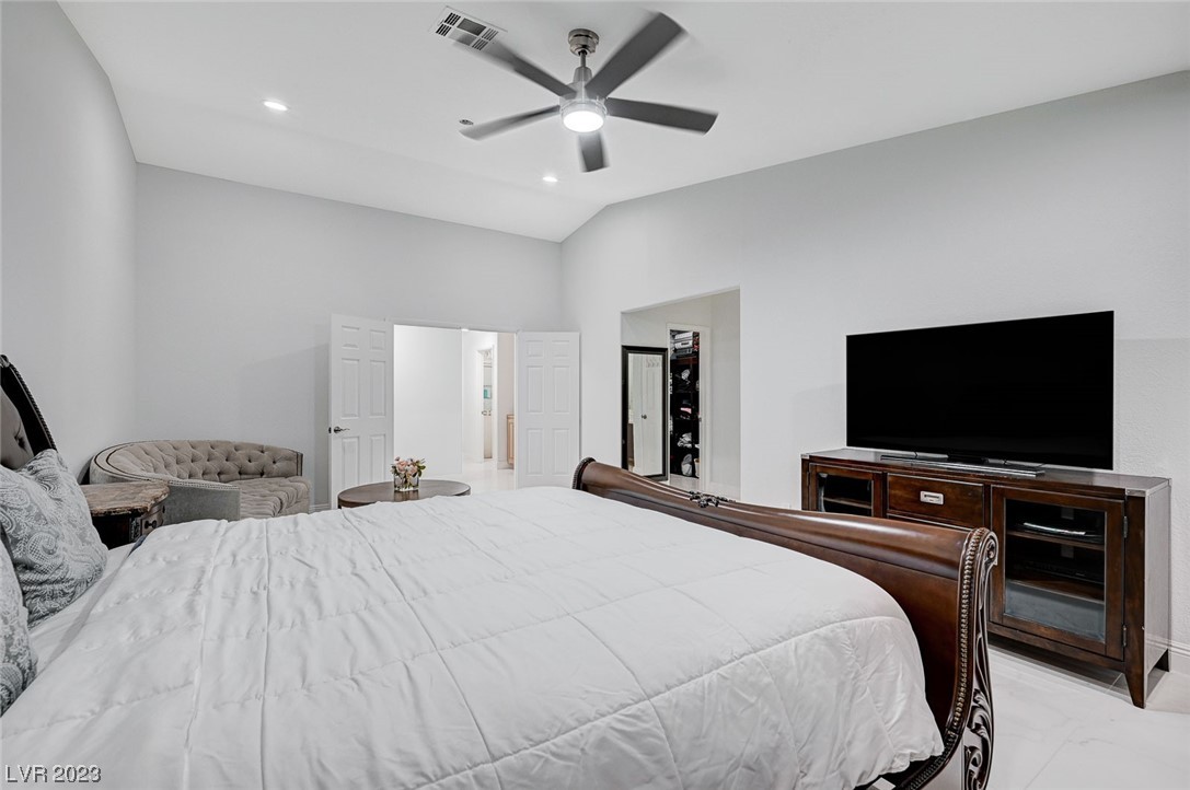 2645 Pershing Circle