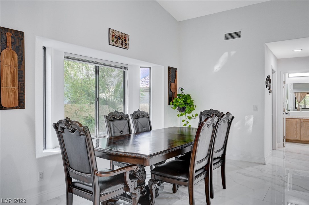 2645 Pershing Circle