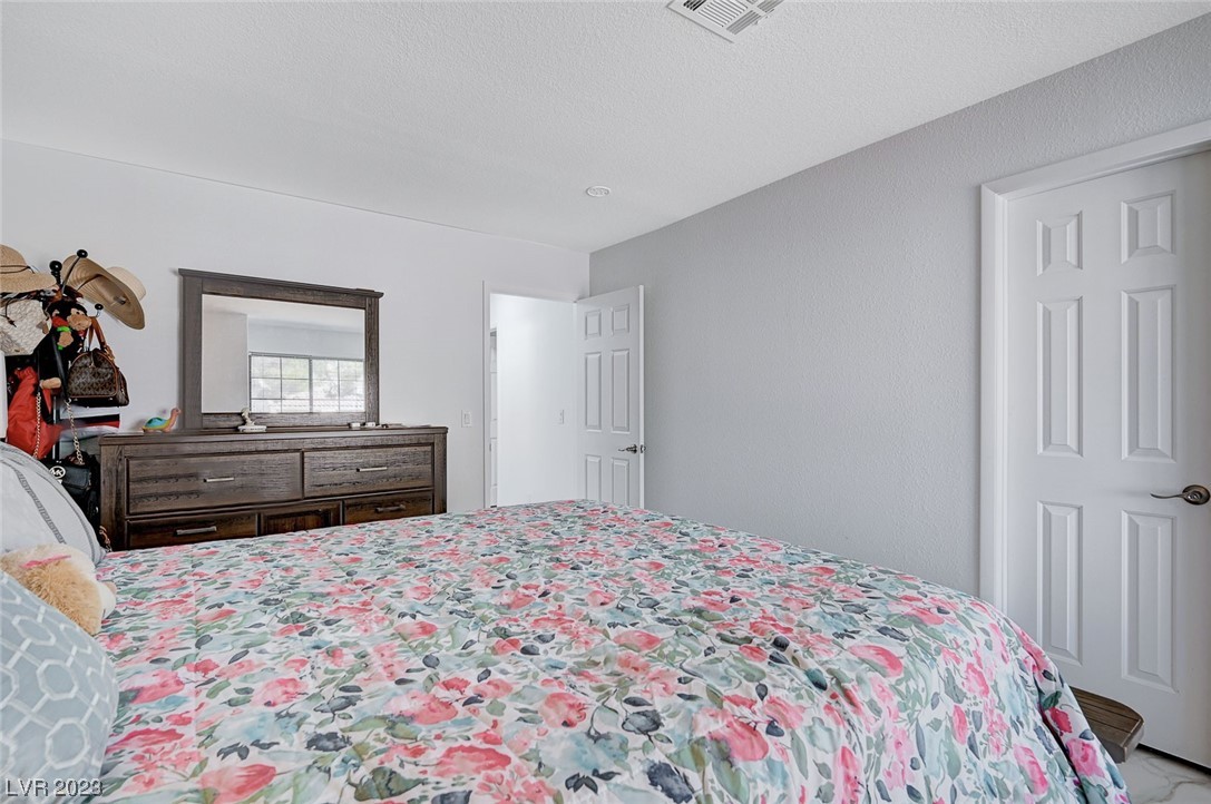 2645 Pershing Circle