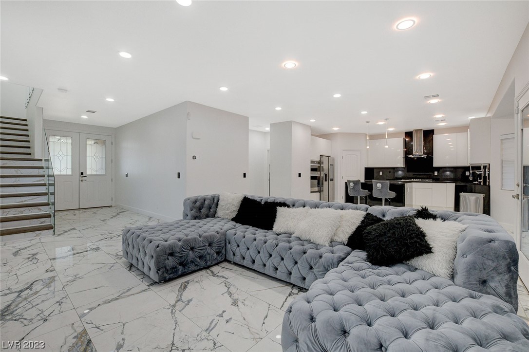 8332 Minots Ledge Avenue