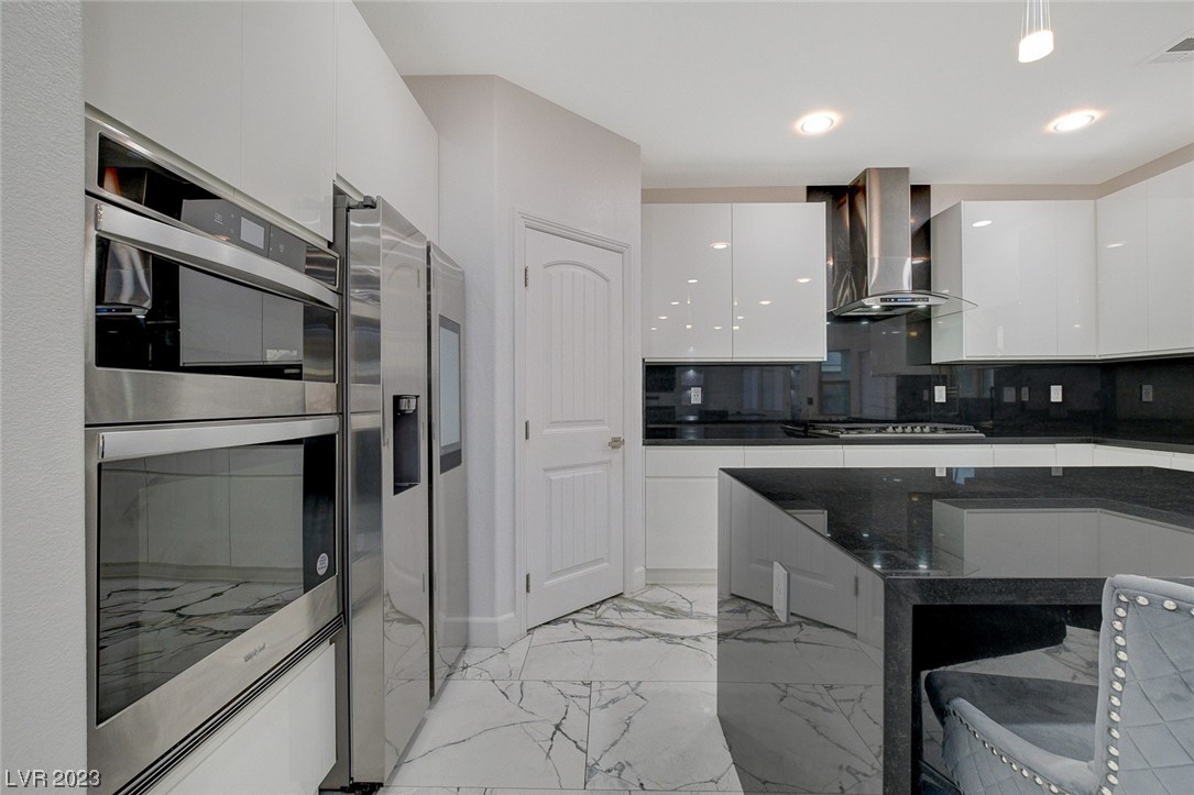 8332 Minots Ledge Avenue