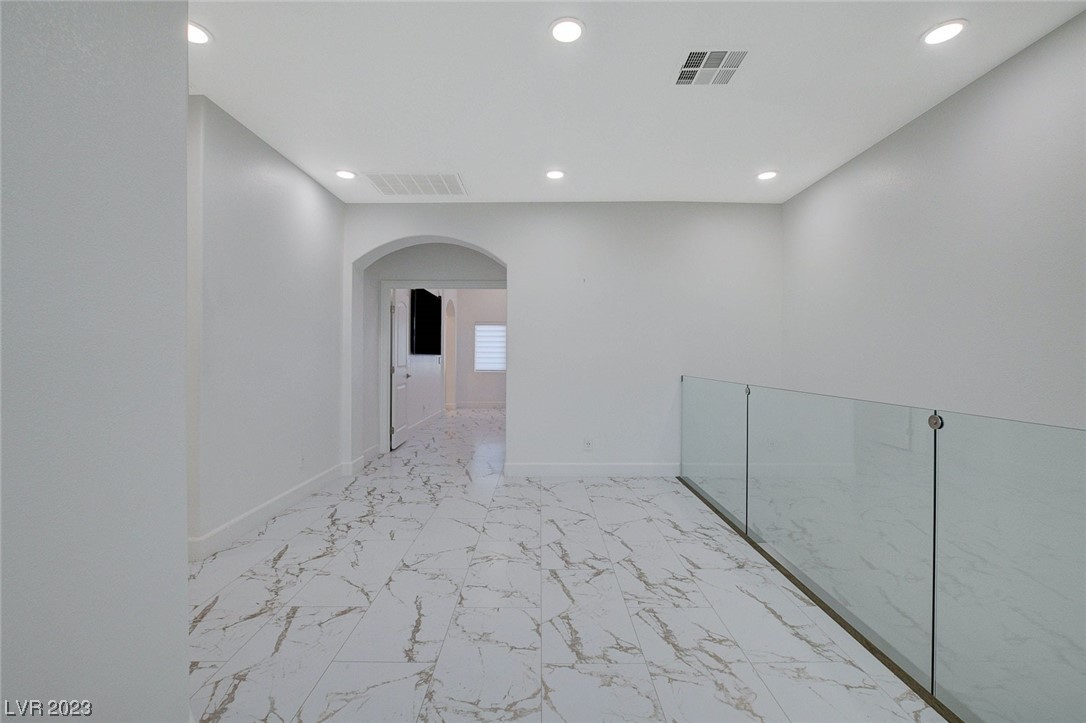 8332 Minots Ledge Avenue