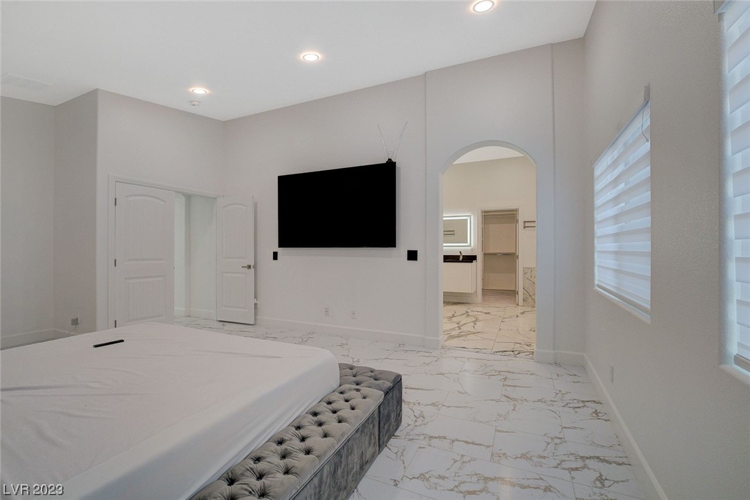 8332 Minots Ledge Avenue