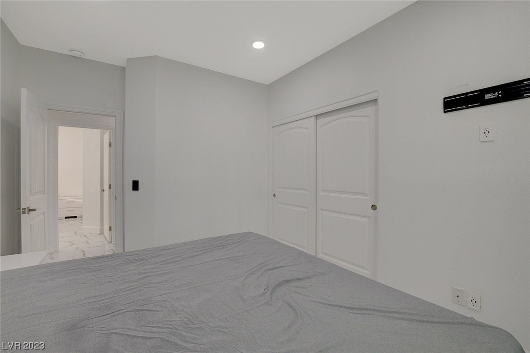 8332 Minots Ledge Avenue