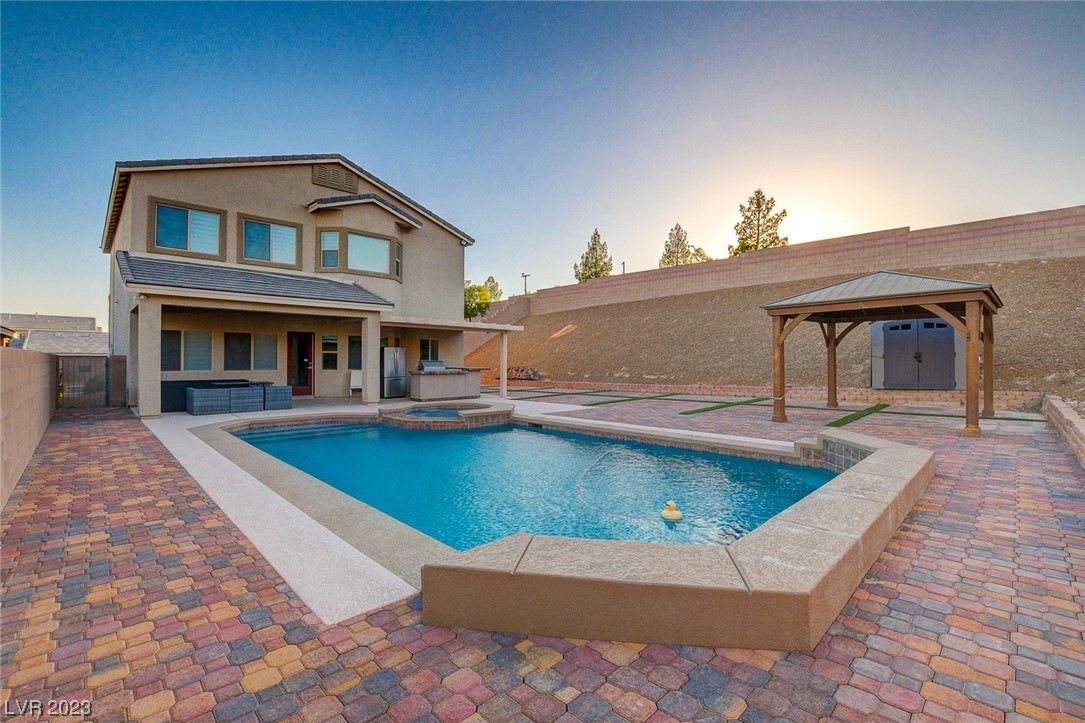 8332 Minots Ledge Avenue