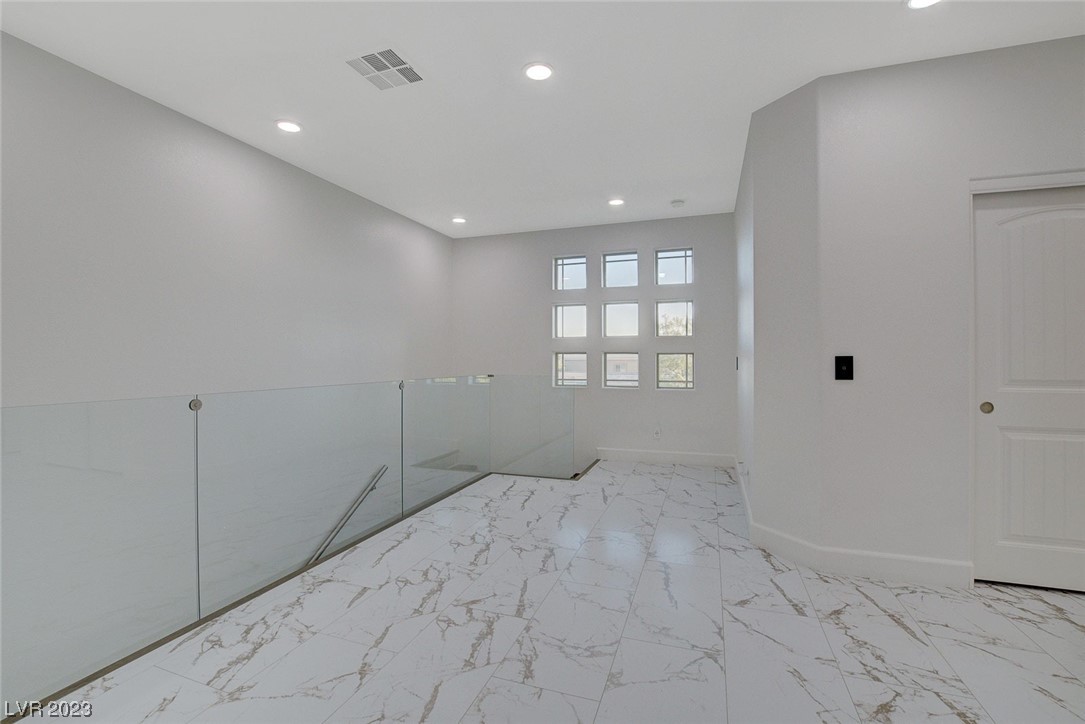 8332 Minots Ledge Avenue