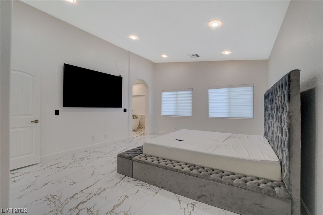 8332 Minots Ledge Avenue