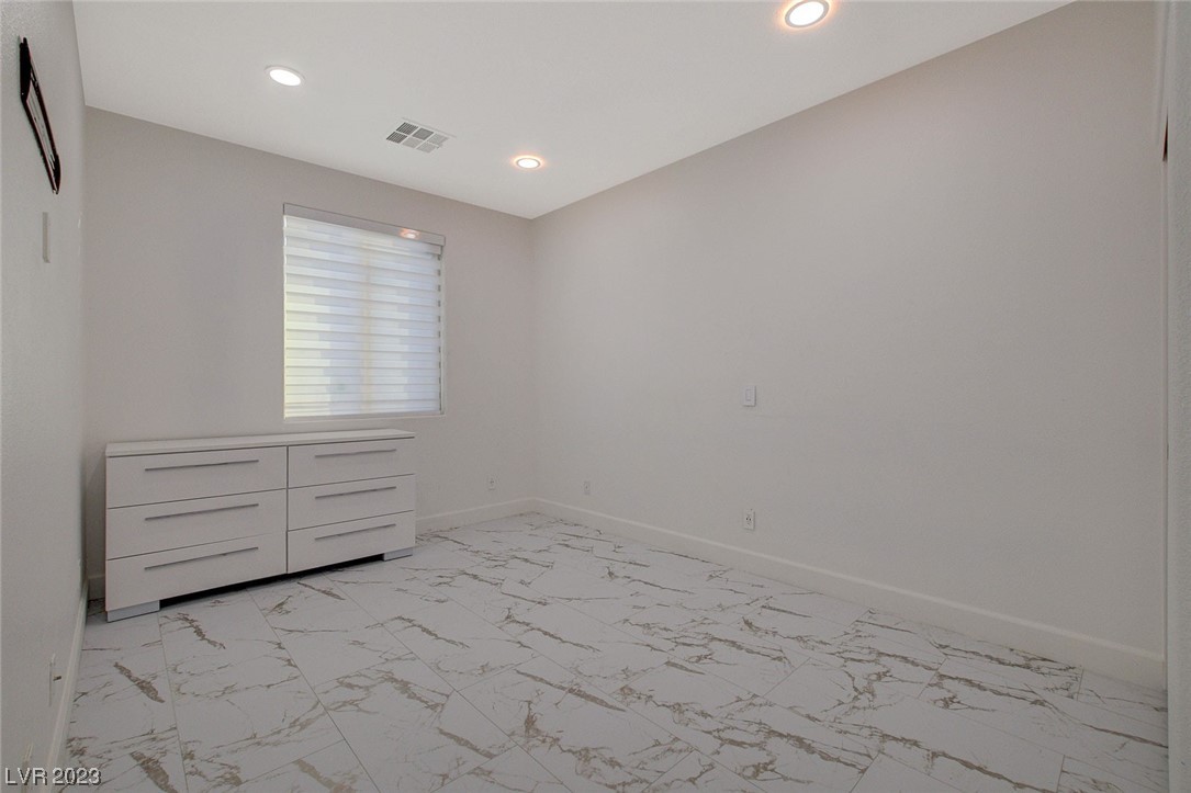 8332 Minots Ledge Avenue