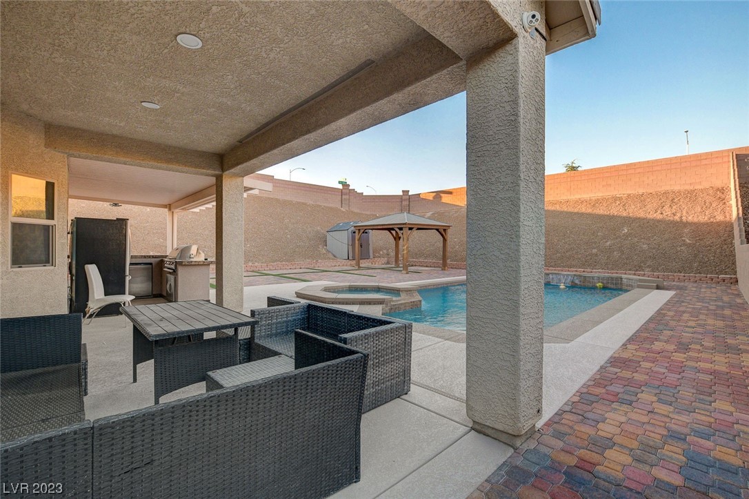 8332 Minots Ledge Avenue