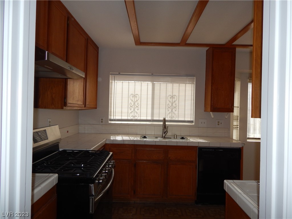 7373 Newcrest Circle