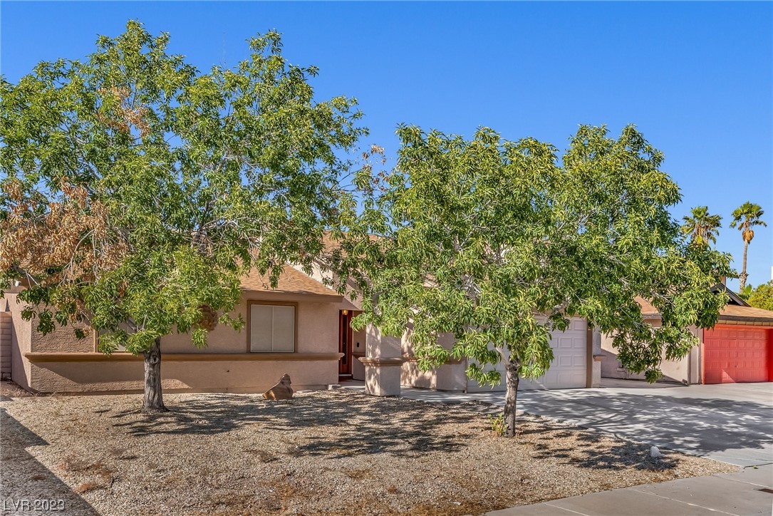 2432 La Casa Drive