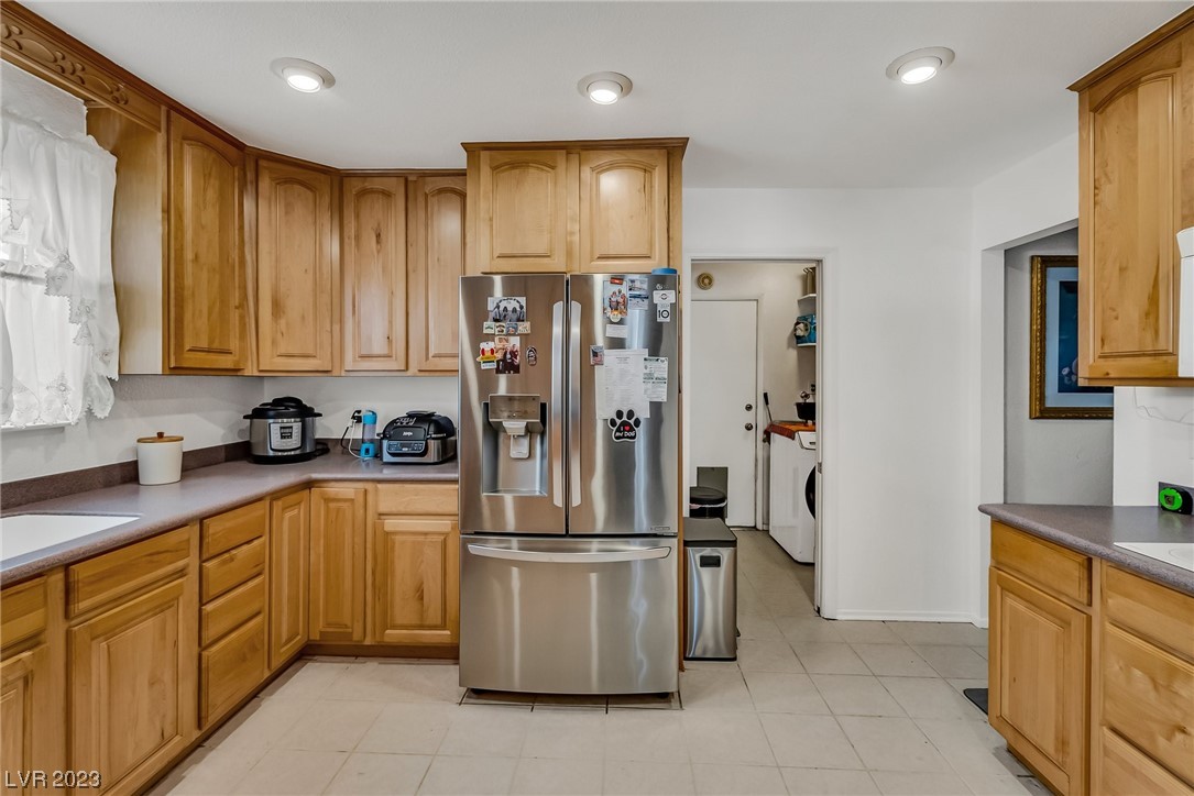 2432 La Casa Drive