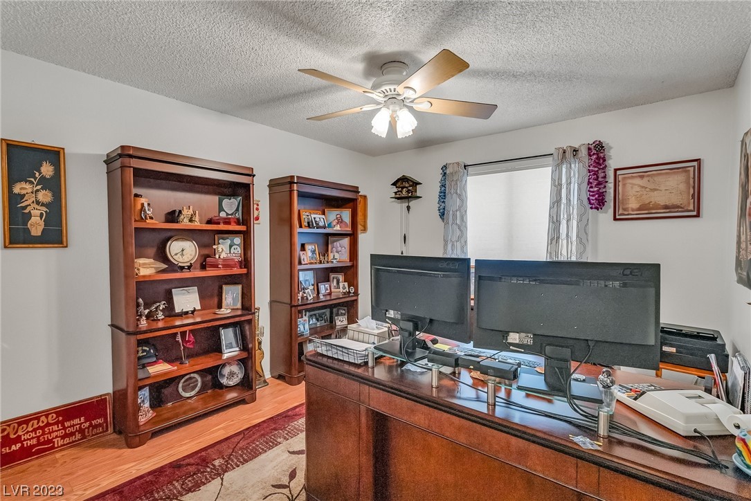 2432 La Casa Drive