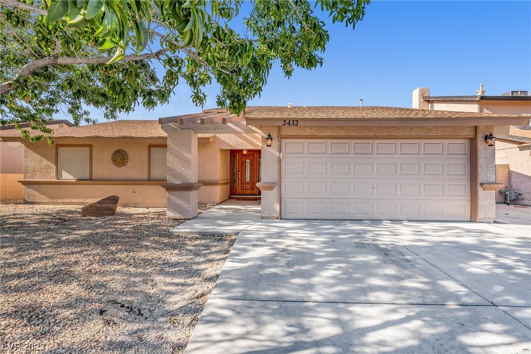 2432 La Casa Drive