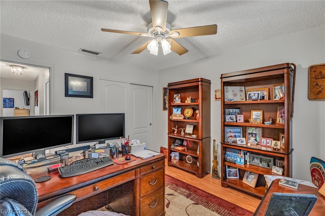 2432 La Casa Drive