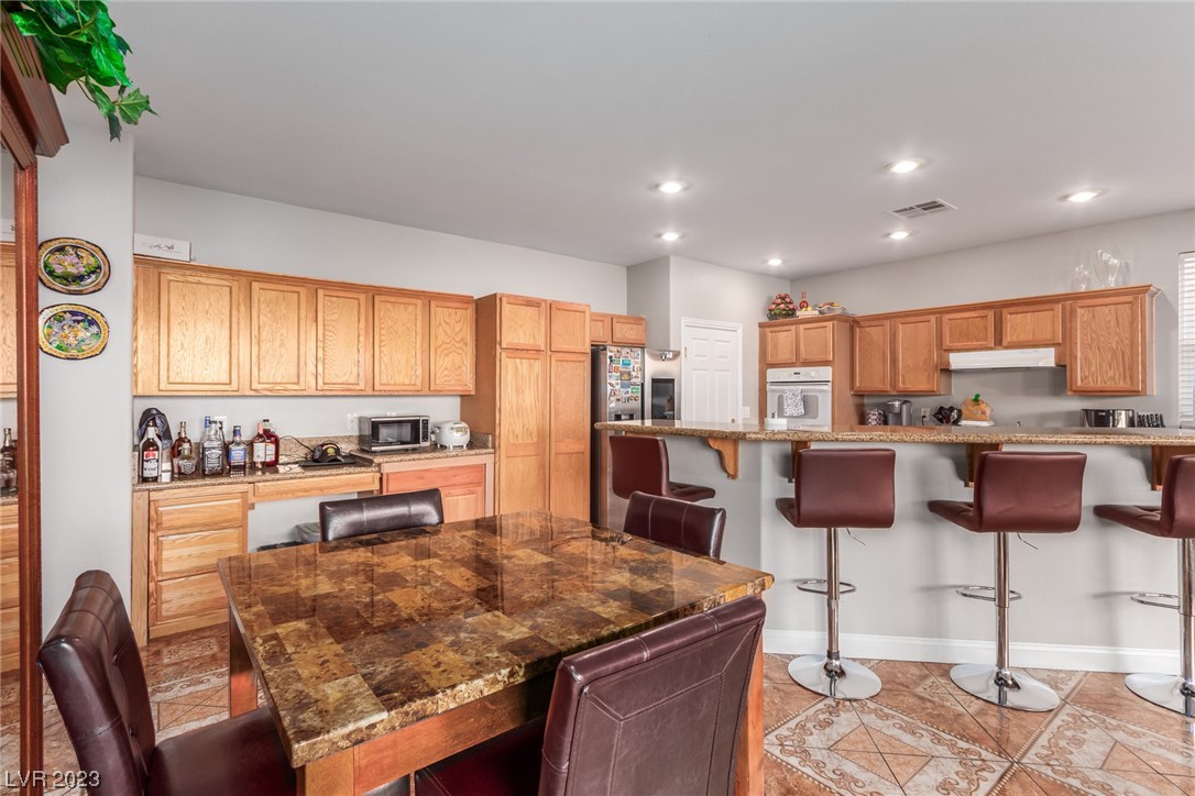 1014 Rustridge Avenue