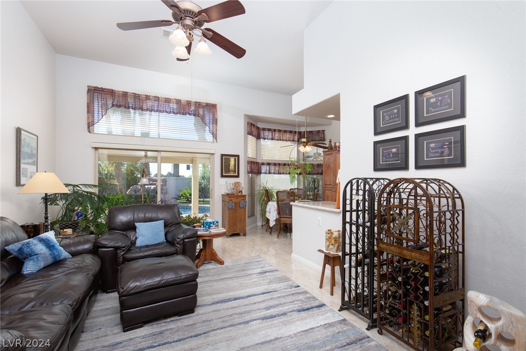 4004 Featherstone Lane