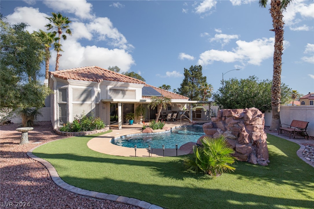 4004 Featherstone Lane