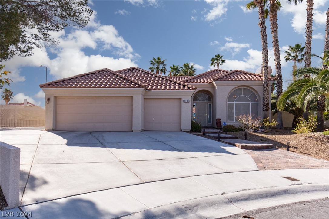 4004 Featherstone Lane