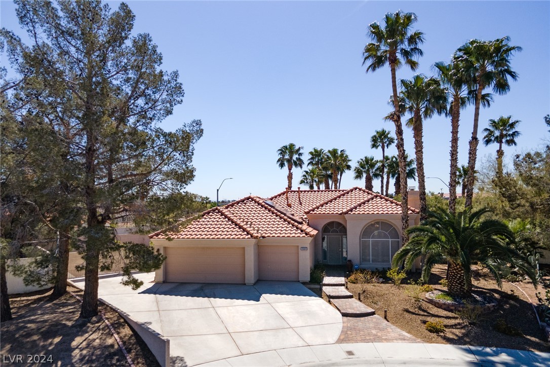 4004 Featherstone Lane