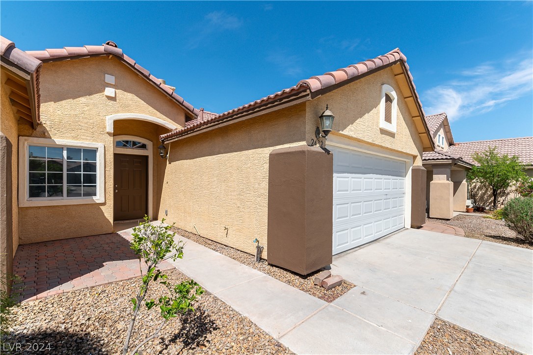 2432 Seymour Court