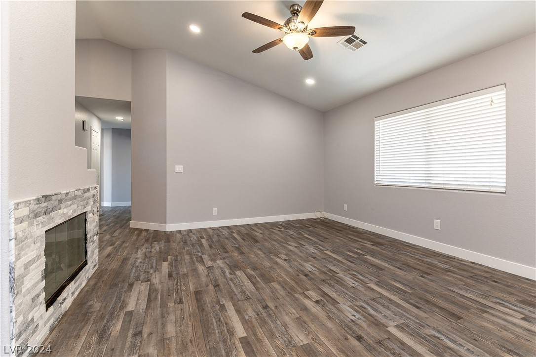 2432 Seymour Court