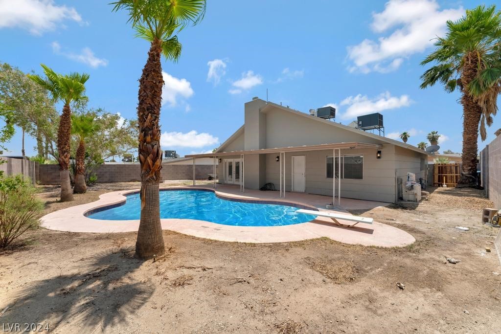 4546 Bennett Drive