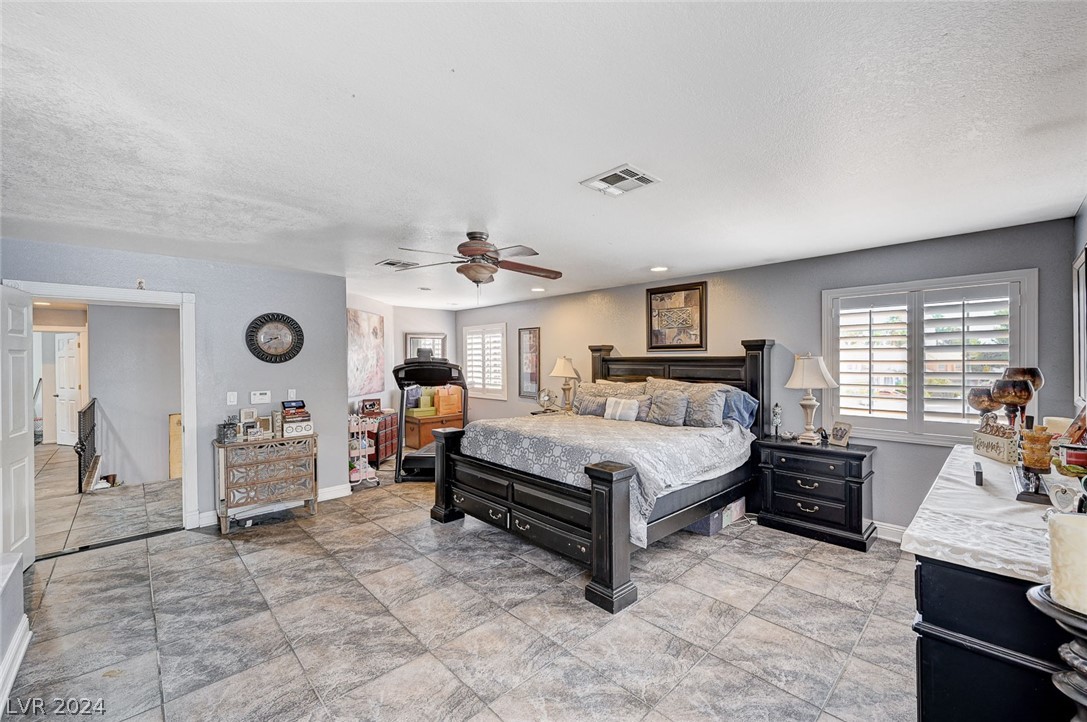 3001 Ocean Port Drive