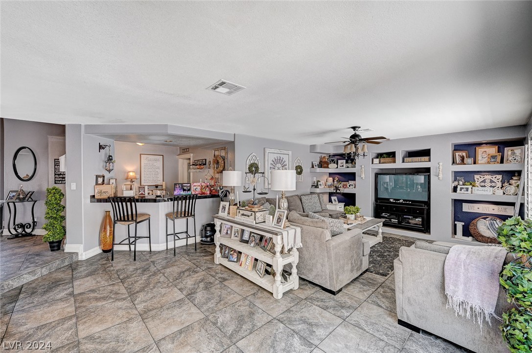 3001 Ocean Port Drive