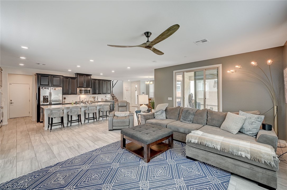 3151 Hazy Hills Avenue