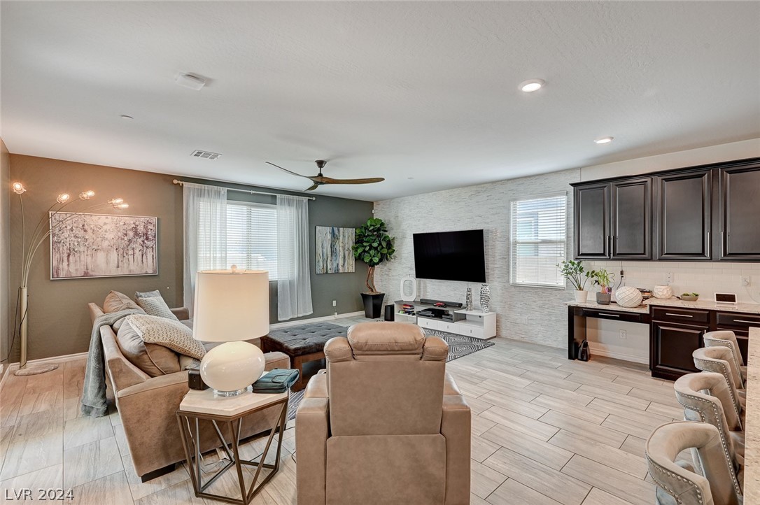 3151 Hazy Hills Avenue