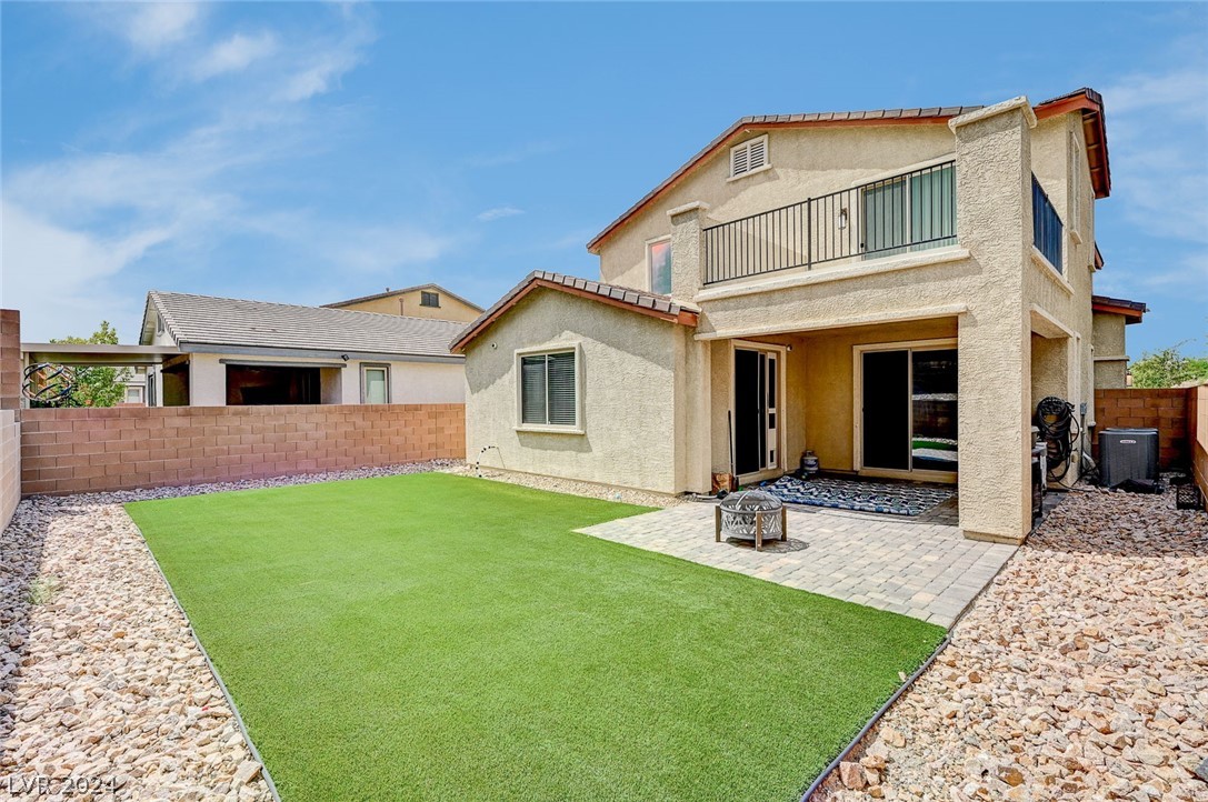 3151 Hazy Hills Avenue