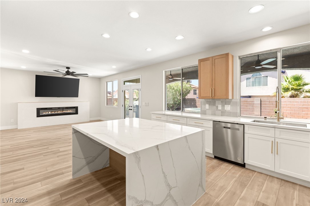 6534 Violet Breeze Way