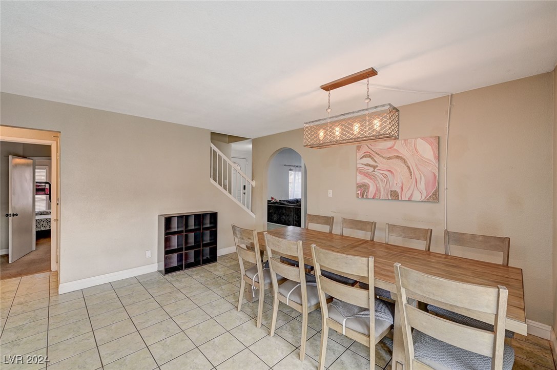 3933 Manford Circle