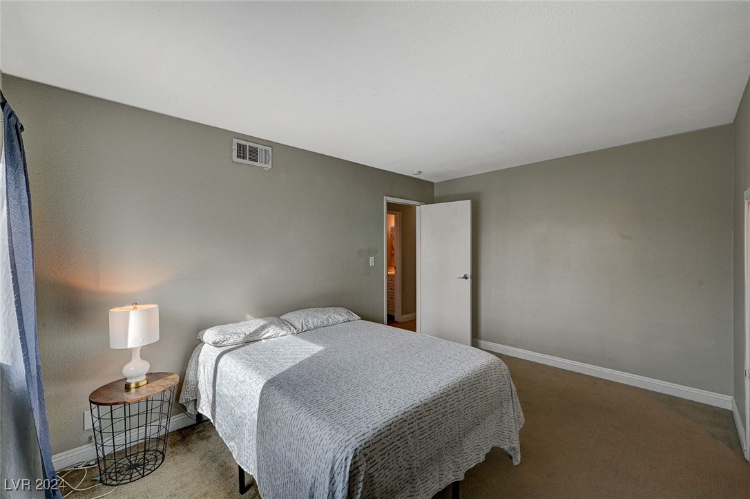 3933 Manford Circle