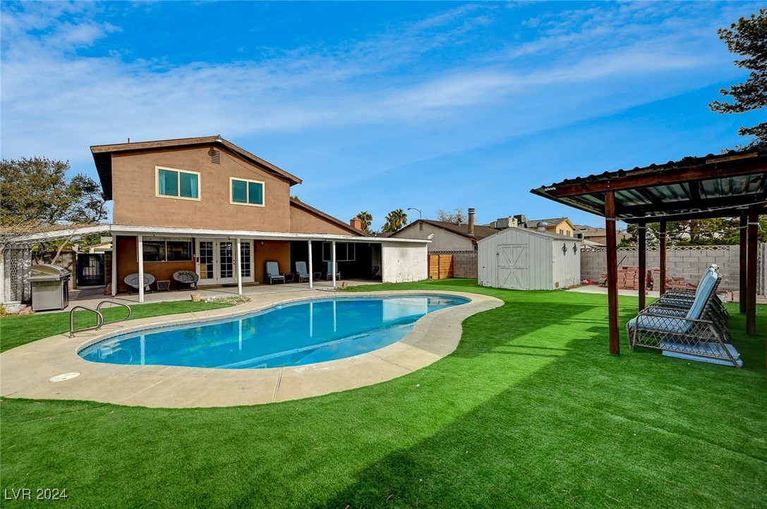 3933 Manford Circle