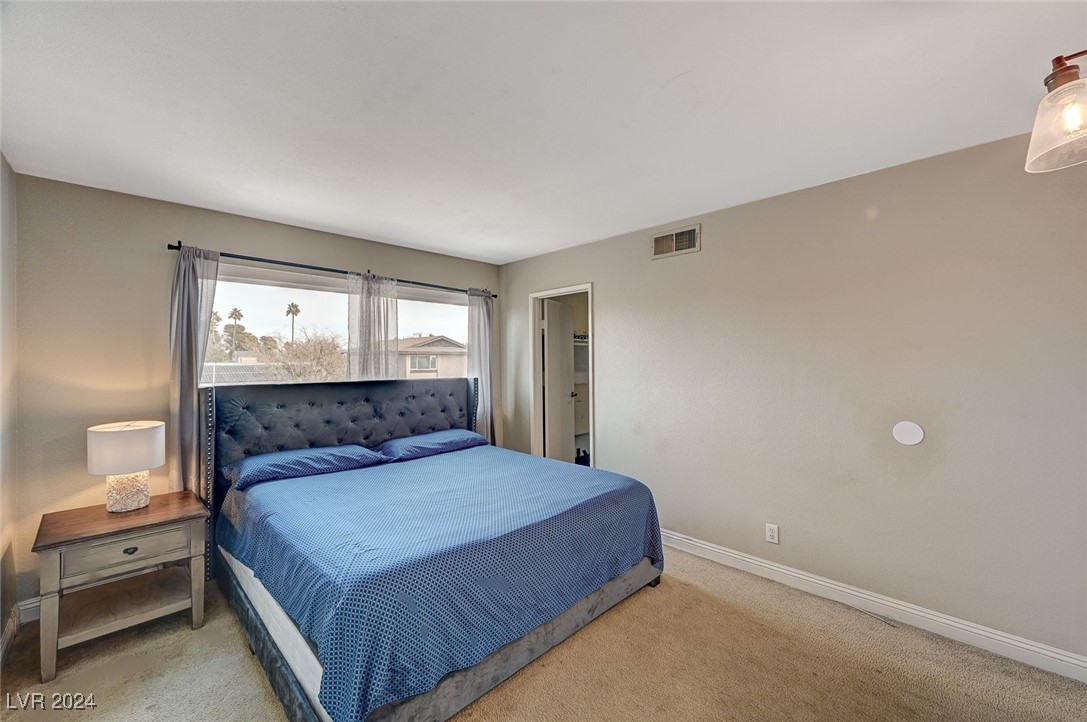 3933 Manford Circle